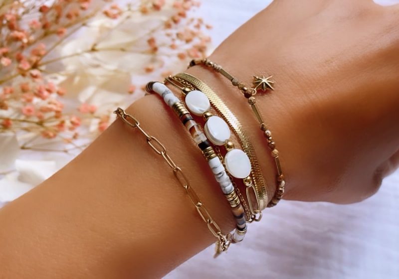 Bracelet en perle naturelle pour femme avec abeille en Zircon !